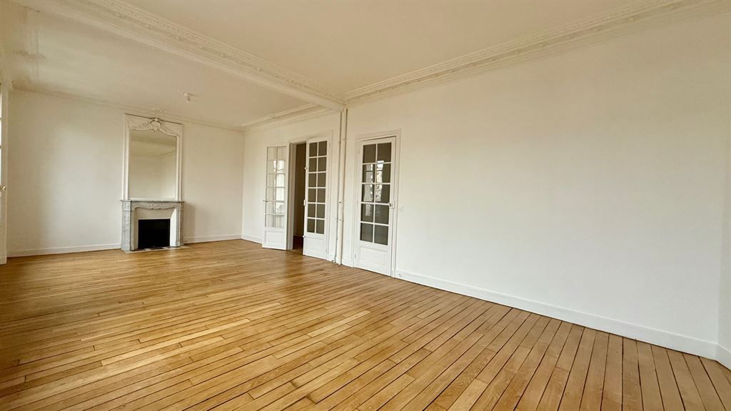 appartement 4 pièces en vente sur COURBEVOIE (92400)