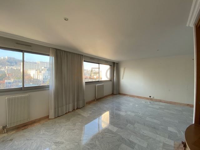 appartement 5 pièces en vente sur SURESNES (92150)