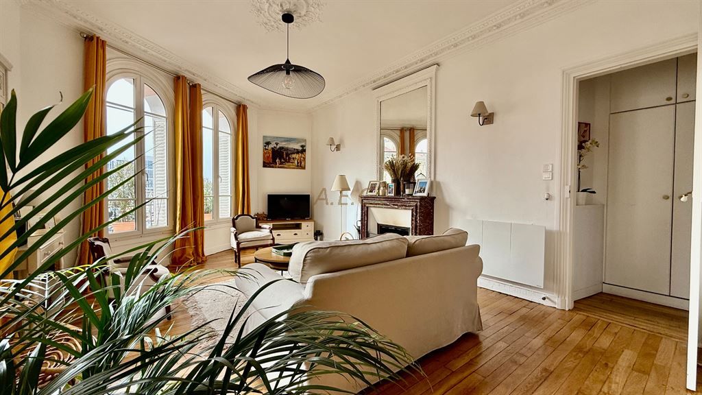 appartement 5 pièces en vente sur COURBEVOIE (92400)