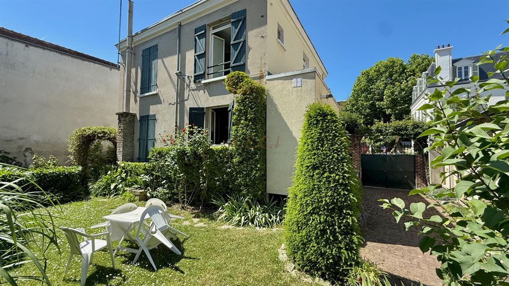maison 7 pièces en vente sur COURBEVOIE (92400)