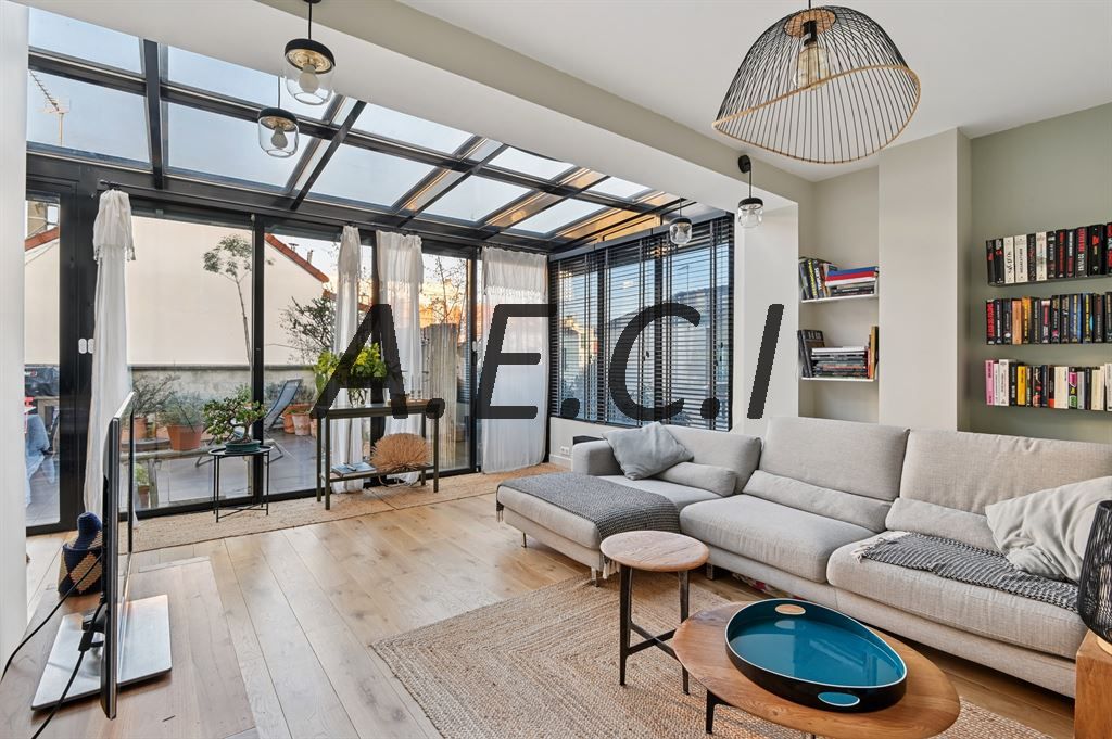 appartement 5 pièces en vente sur BOIS COLOMBES (92270)