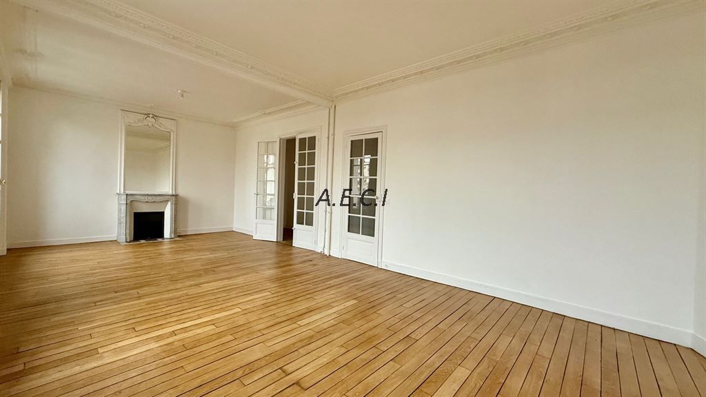 appartement 4 pièces en vente sur COURBEVOIE (92400)